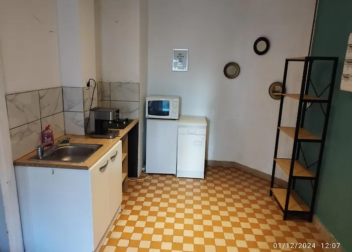 Apartment 2 Pieces, Centre De Et Marche De Noel